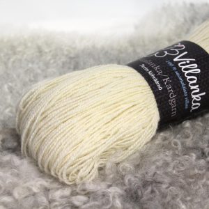 001 Luonnonvalkea